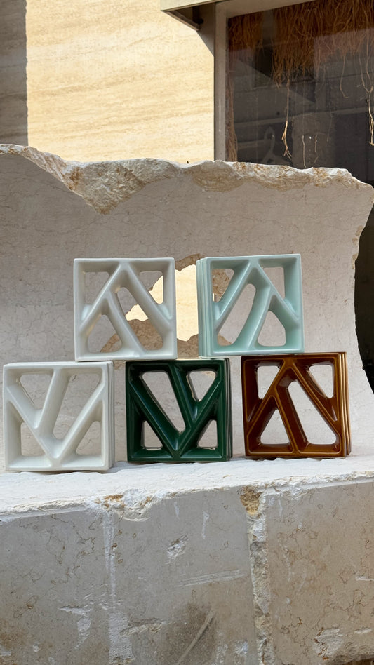 Hollo Bricks